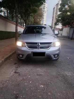 DODGE JOURNEY 3.6 SXT V6 GASOLINA 4P AUTOMÁTICO DODGE JOURNEY 3.6 SXT V6 GASOLINA 4P AUTOMÁTICO